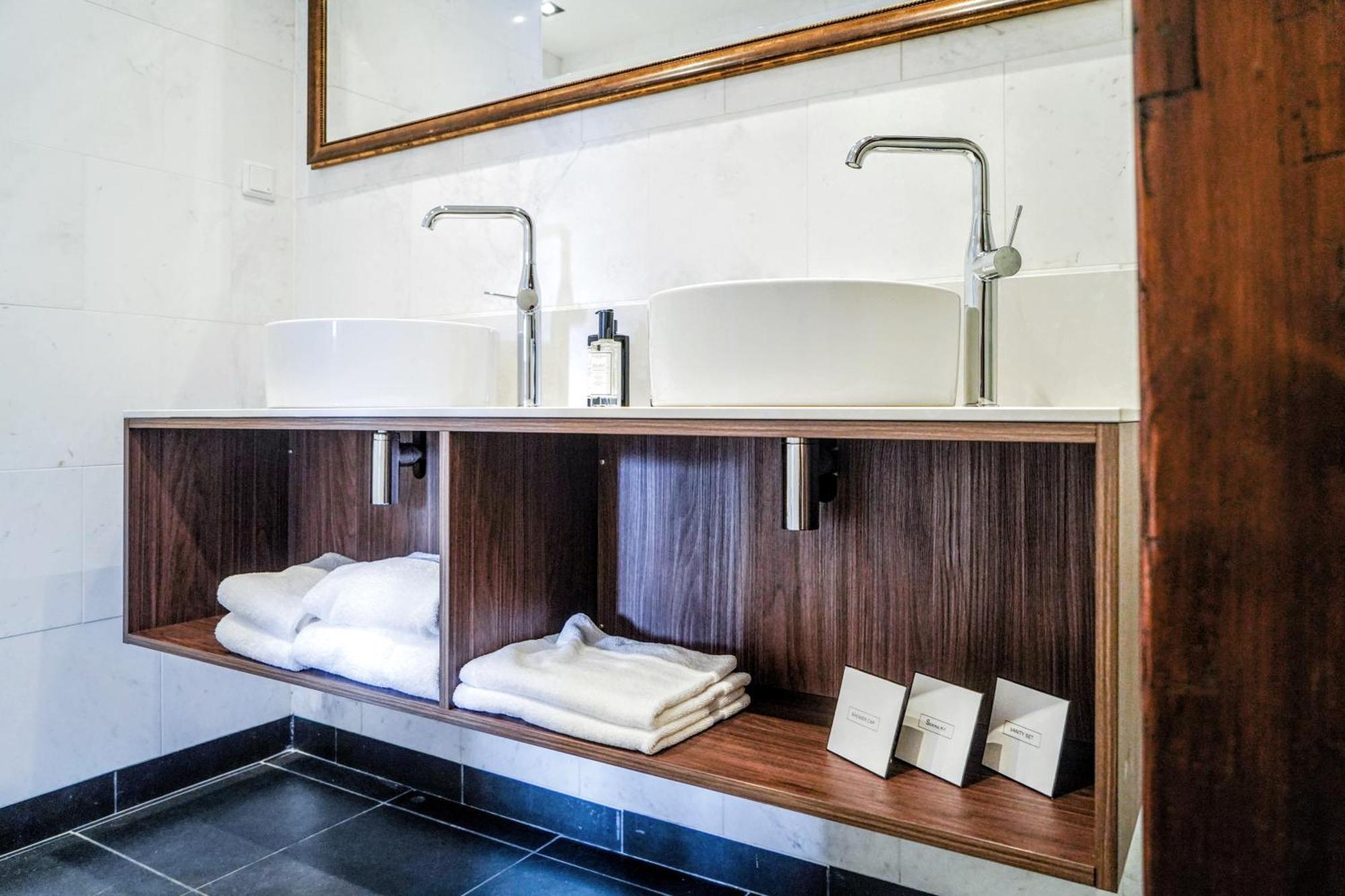 Central Park Voorburg - Relais & Chateaux Ngoại thất bức ảnh