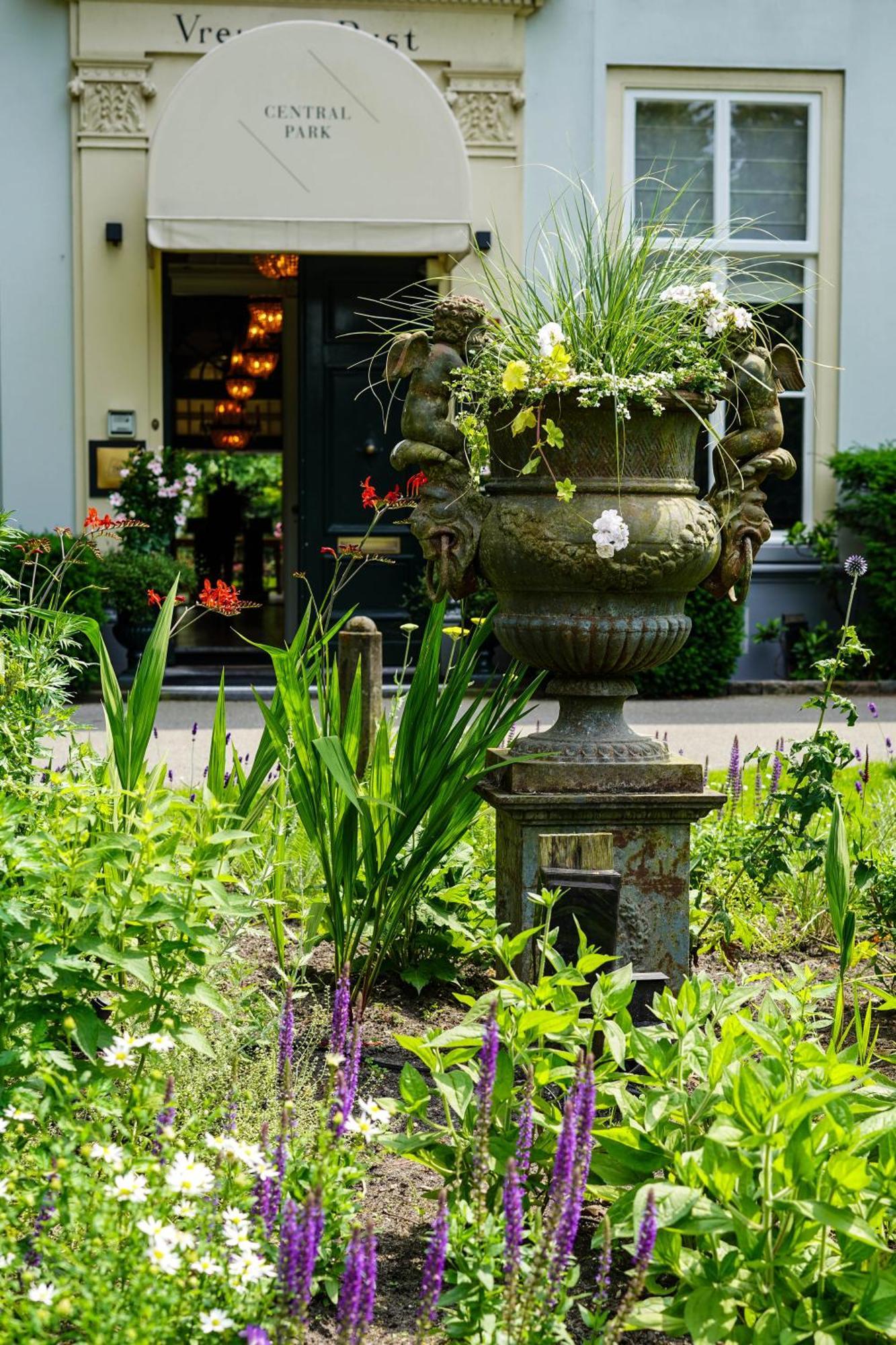 Central Park Voorburg - Relais & Chateaux Ngoại thất bức ảnh